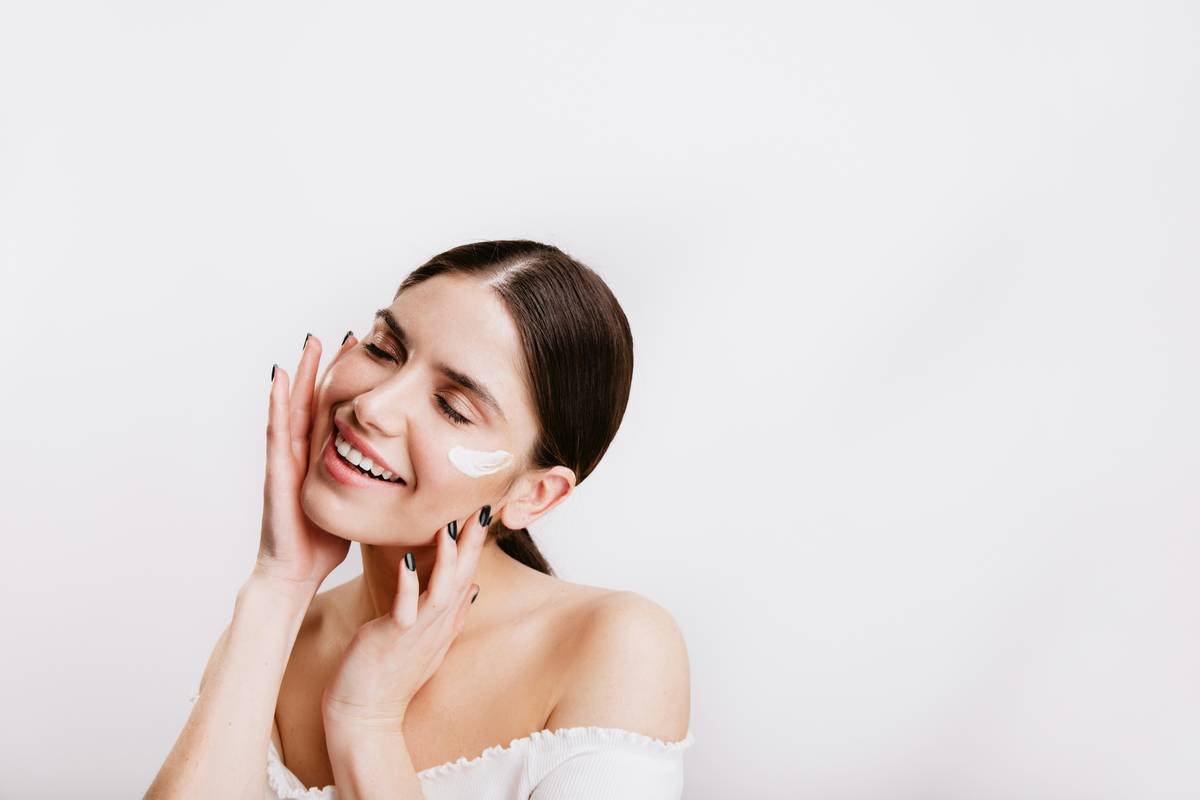 Why Your Skin Is Begging for a Toner with Rose Water (And How to Use It Right)